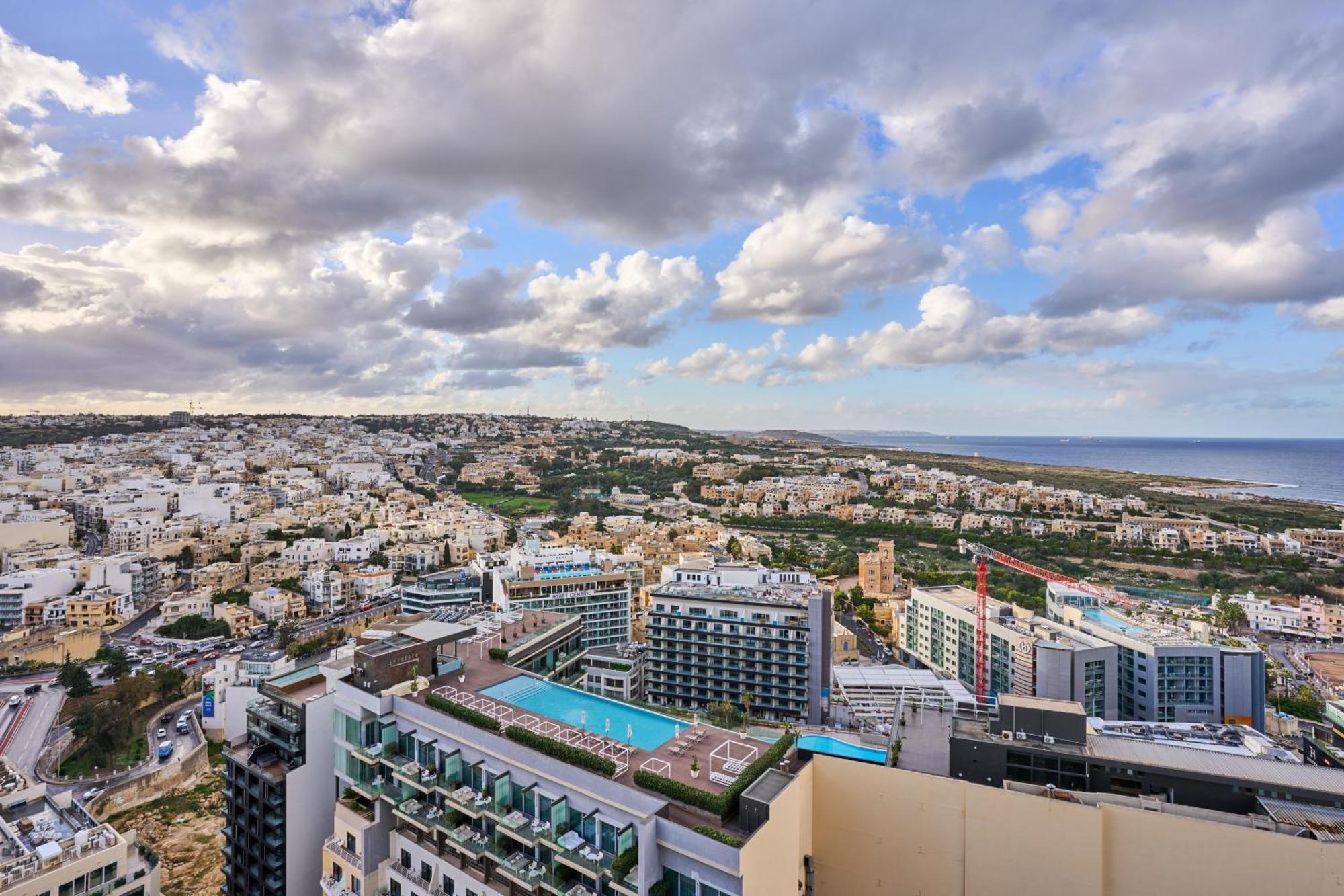 Apartment Stunning Seaview Mercury Tower - Luxurious Twin Units