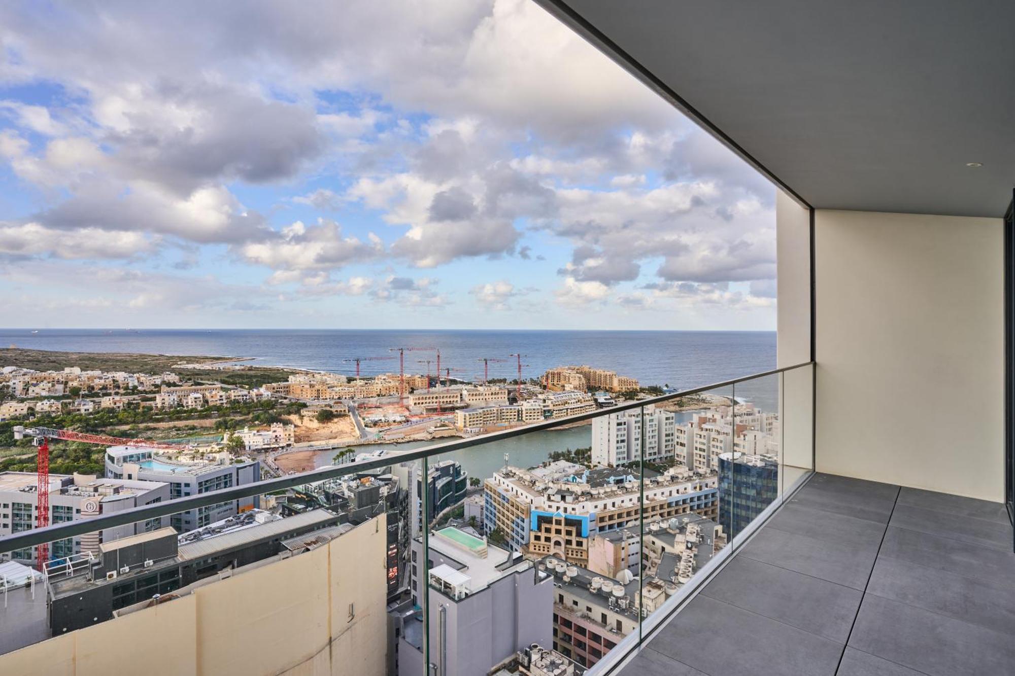 Apartment Stunning Seaview Mercury Tower - Luxurious Twin Units