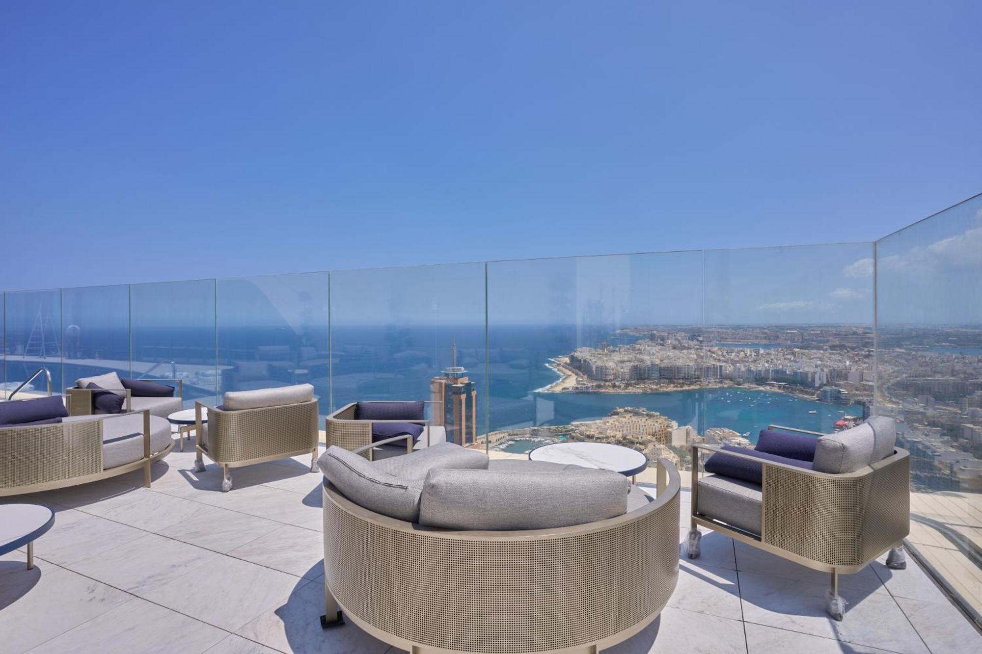 Apartment Stunning Seaview Mercury Tower - Luxurious Twin Units